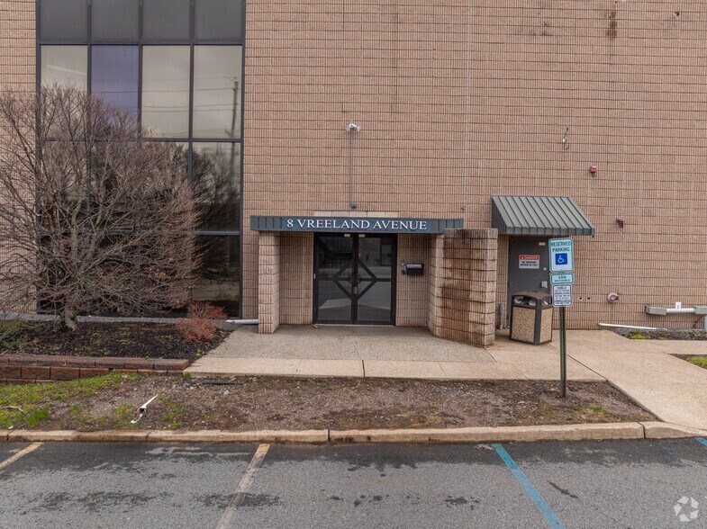 More Photos Of 8 Vreeland Ave, Totowa Refrigeration Cold Storage For Lease