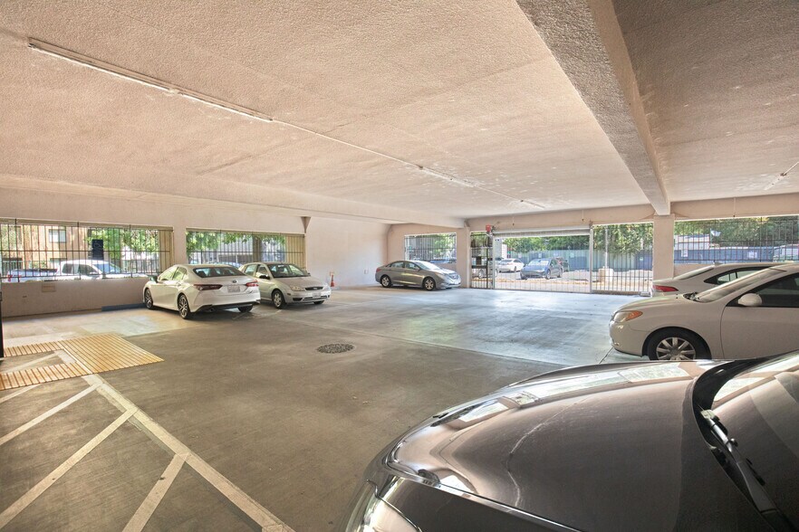 More Photos Of 1801 K St, Sacramento Office For Sale