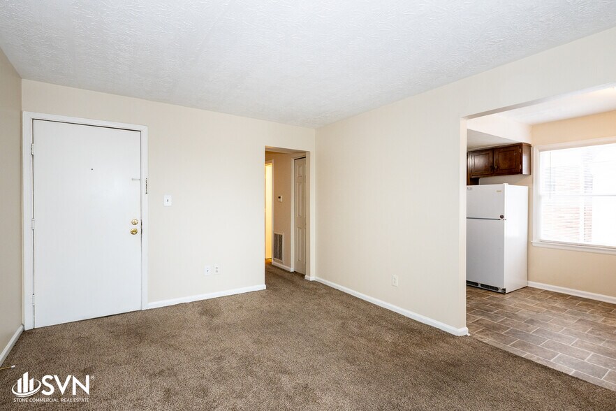 More Photos Of 150 N Northland Dr, Lexington Apartments For Sale