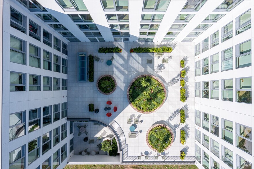 More Photos Of 89 Monitor St, Jersey City Apartments For Lease