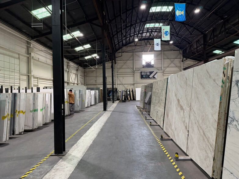 More Photos Of 2600 S Yosemite Blvd, Modesto Warehouse For Lease