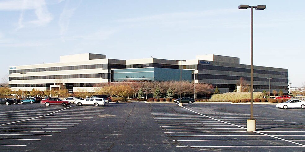 More Photos Of 7440 Woodland Dr, Indianapolis Medical For Lease