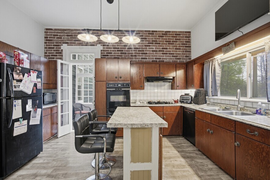 More Photos Of 238 E Main St, Westfield Apartments For Sale