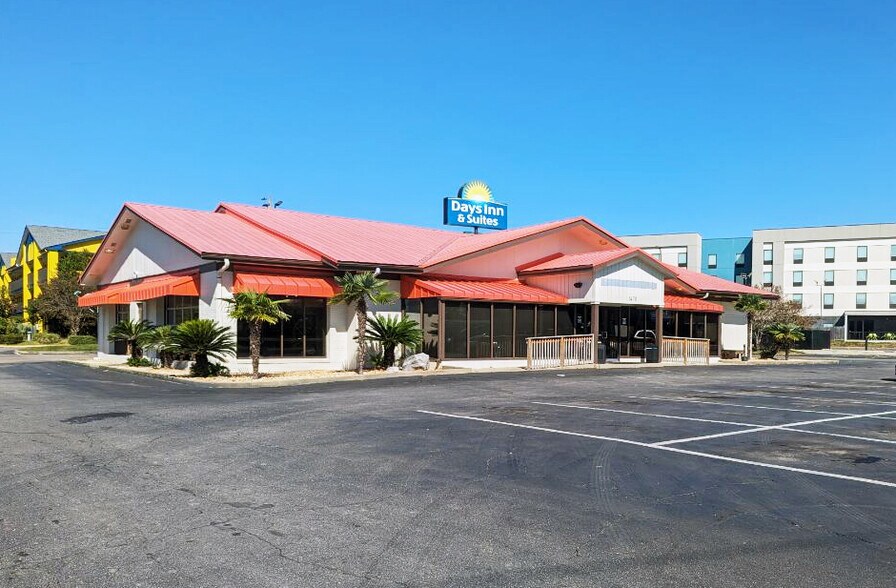 More Photos Of 5470 Inn Rd, Theodore Restaurant For Sale