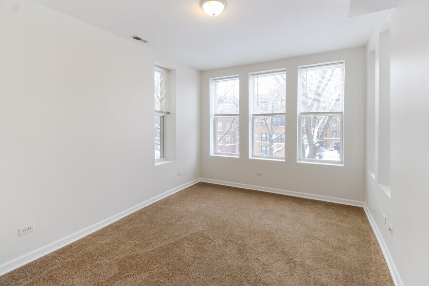 More Photos Of 6731 S Chappel Ave, Chicago Apartments For Sale