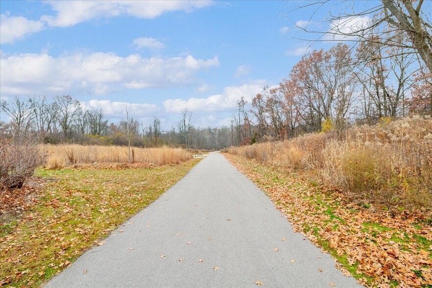 More Photos Of 500 Romeo Rd, Rochester Apartments For Sale