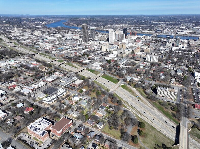 More Photos Of 1305 Cumberland St, Little Rock Multifamily For Sale