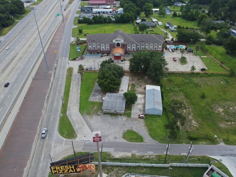 More Photos Of 590 Wilson St, Vidor Light Manufacturing For Sale