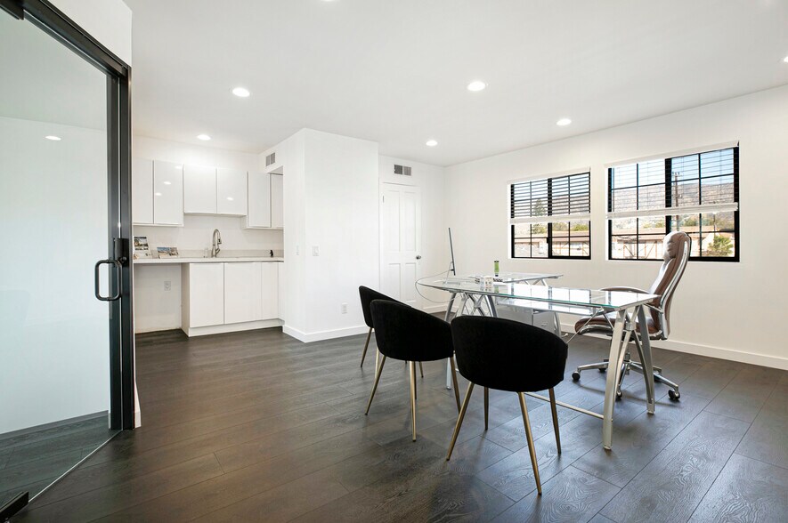 More Photos Of 207 W Alameda Ave, Burbank Office For Sale