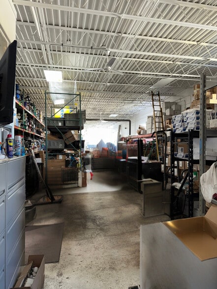 More Photos Of 700-750 Bonnie Ln, Elk Grove Village Industrial For Sale