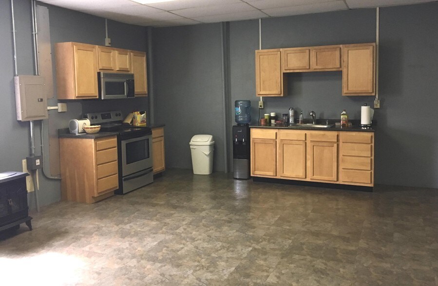More Photos Of 12314 Old Gordonsville Rd, Charlottesville Manufacturing For Lease