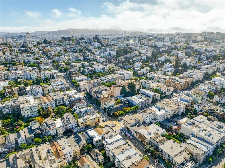 More Photos Of 2250 Union St, San Francisco Storefront Retail Office For Lease