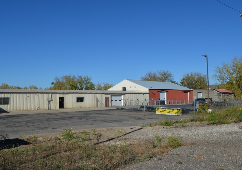 More Photos Of 8194 Fairview, Baxter Light Manufacturing For Sale