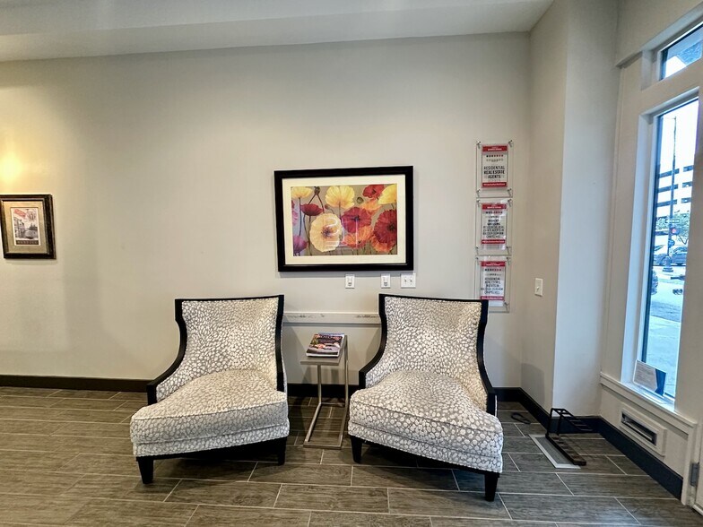 More Photos Of 15 E Martin St, Raleigh Storefront Retail Residential For Sale