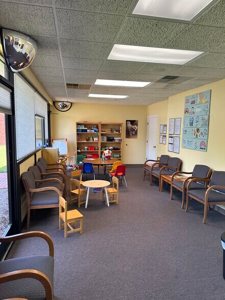 More Photos Of 2303 Executive Cir, Greenville Medical For Sale