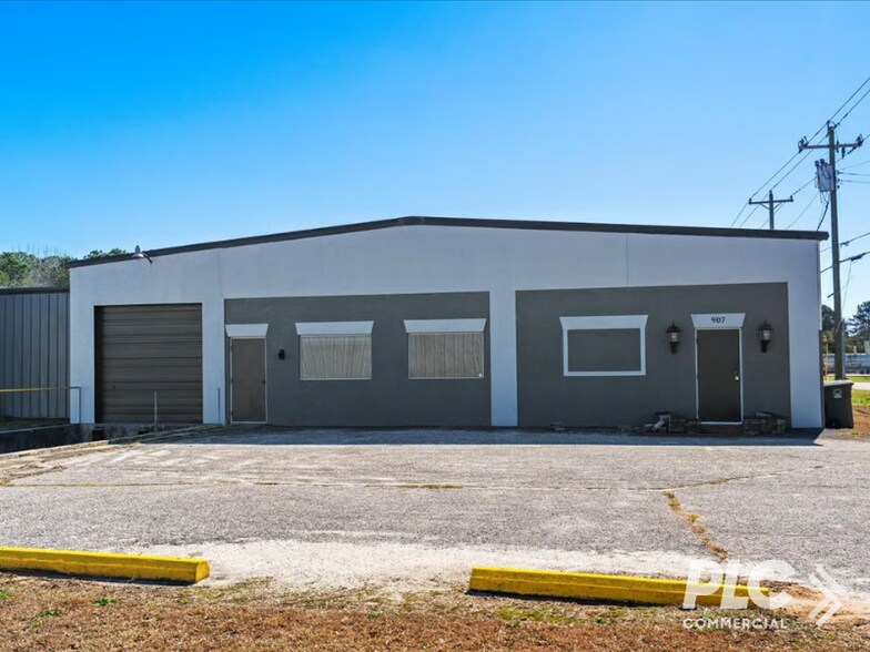 Primary Photo Of 907 Chestnut St, Darlington Flex For Lease