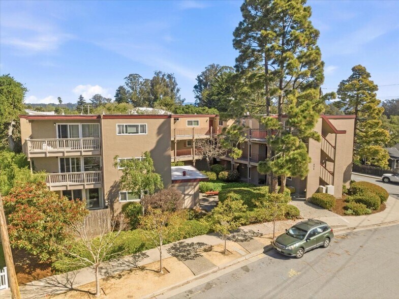 More Photos Of 171 Marine Parade, Santa Cruz Apartments For Sale