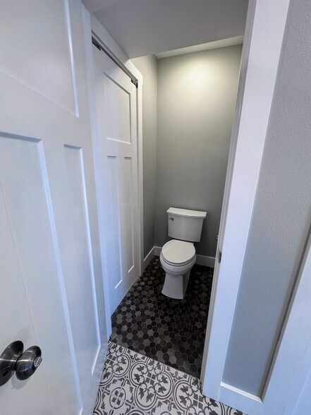More Photos Of 1505 NW 10th Ave, Camas Multifamily For Sale