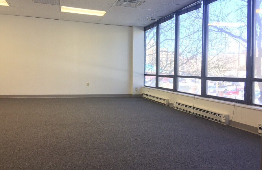 More Photos Of 1801 6th Ave, Troy Office For Lease