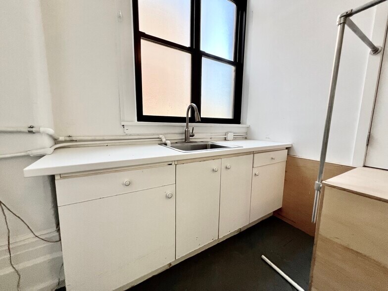 More Photos Of 51-55 Nassau Ave, Brooklyn Loft Creative Space For Lease