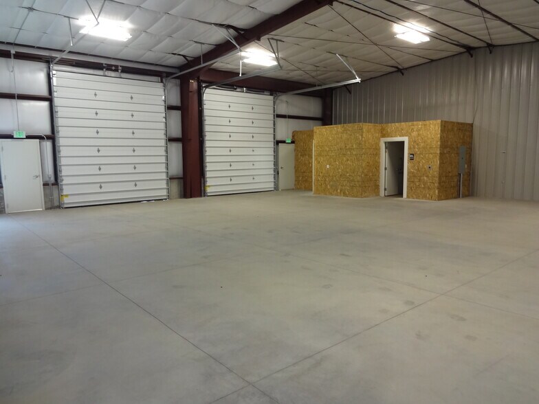 More Photos Of 1900 N 200 E, Spanish Fork Warehouse For Lease