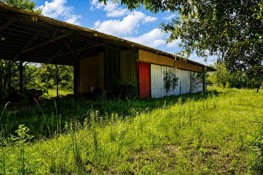 More Photos Of 103 Container rd, Starke Flex For Sale
