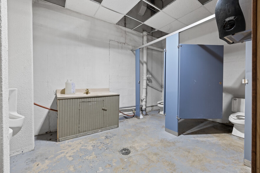 More Photos Of 121 Honest St, Chattanooga Light Manufacturing For Sale