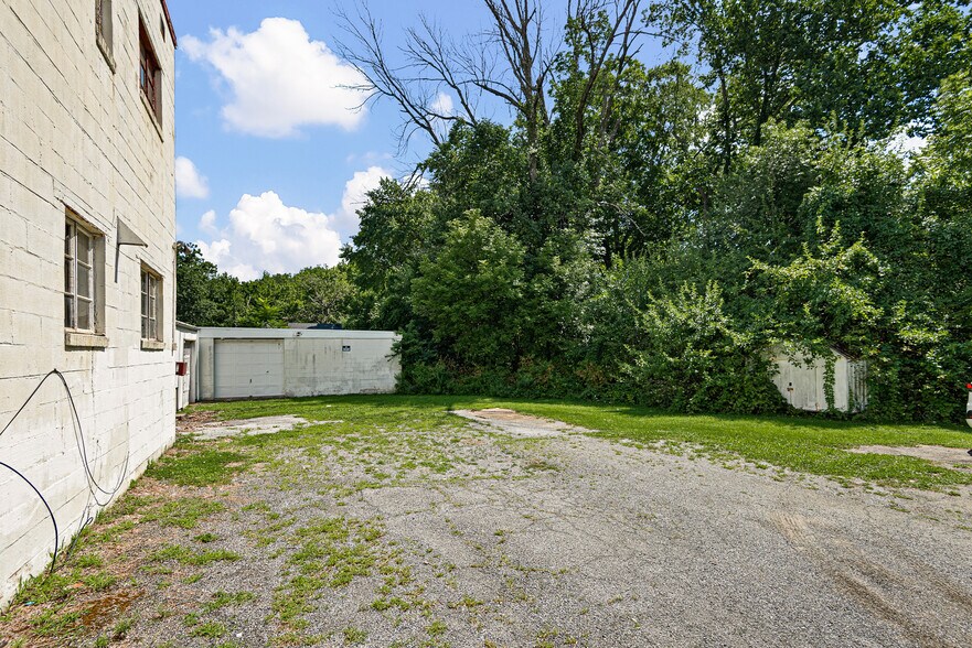 More Photos Of 9 E 44th St, Wilmington Office Residential For Sale
