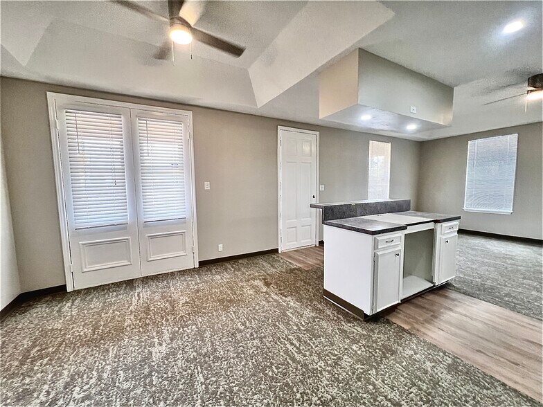 More Photos Of 14006 Old Highway 59 N, Splendora Office For Lease