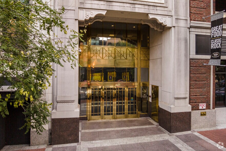 More Photos Of 810 7th St NE, Washington Apartments For Lease