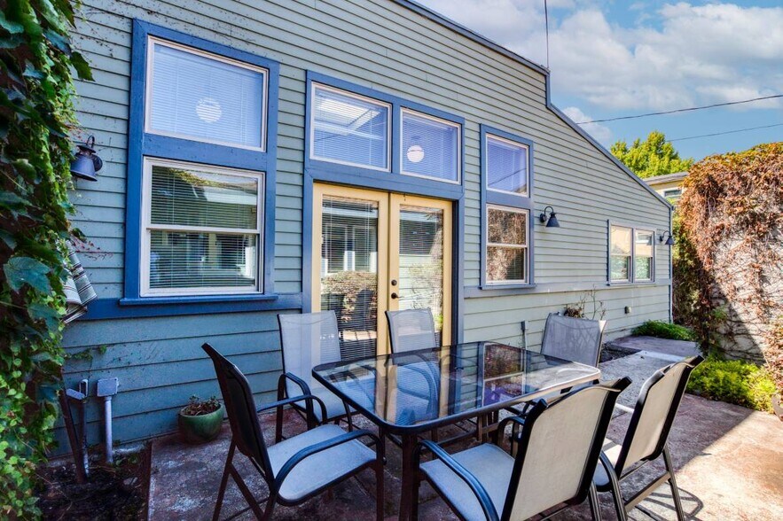 More Photos Of 5666 Telegraph Ave, Oakland Office For Sale
