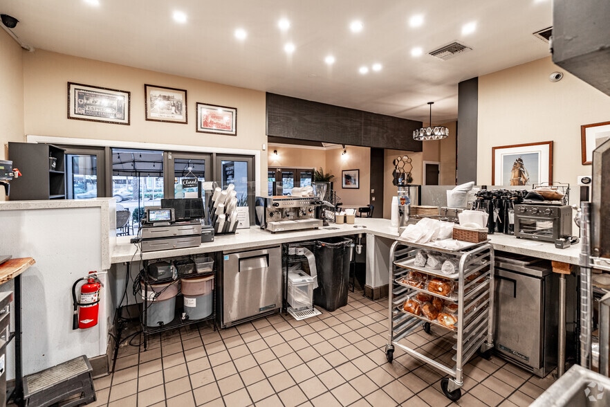 More Photos Of 34114 Pacific Coast Hwy, Dana Point Freestanding For Lease