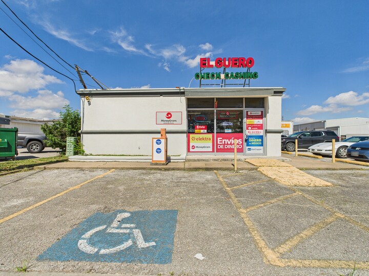 Primary Photo Of 1122 Pasadena Blvd, Pasadena Freestanding For Lease