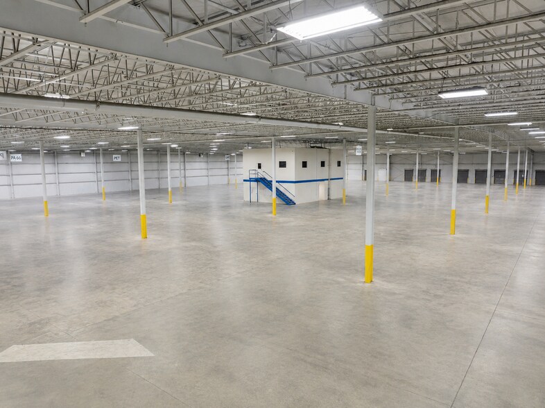 More Photos Of 110 W McCarter Rd, LaFayette Warehouse For Lease