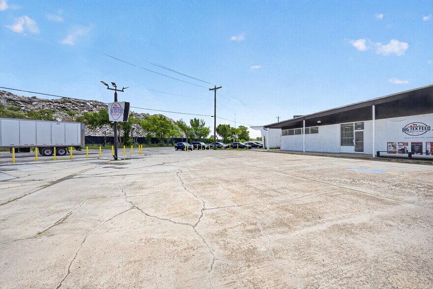 More Photos Of 4652 Holmes Rd, Houston Freestanding For Lease