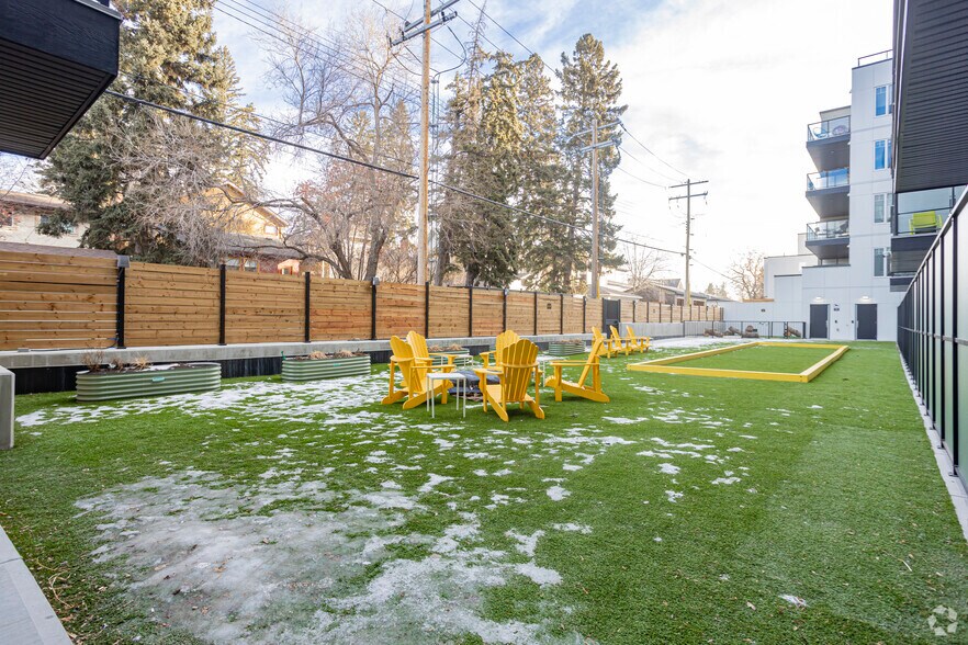 More Photos Of 3360 16th St SW, Calgary Apartments For Lease