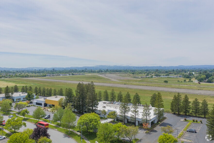 More Photos Of 2331 Circadian Way, Santa Rosa Research And Development For Lease