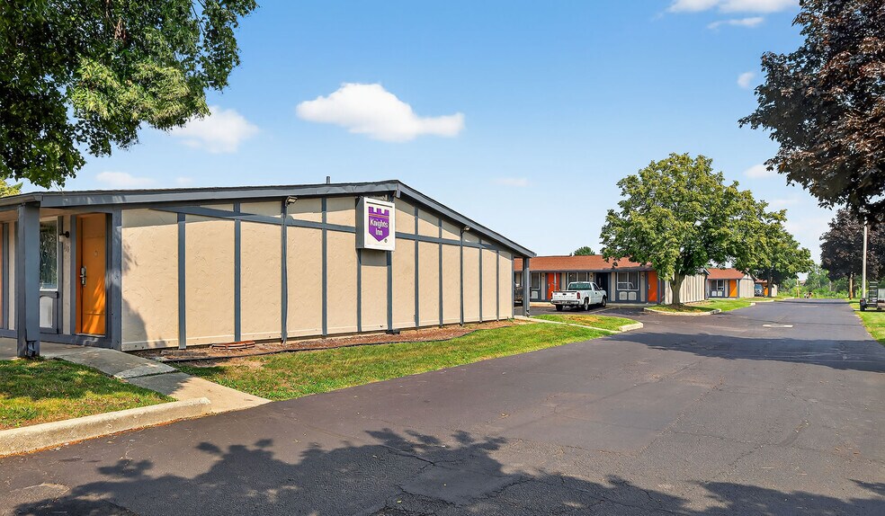 More Photos Of 1149 Oakes Rd, Racine Hotel For Sale