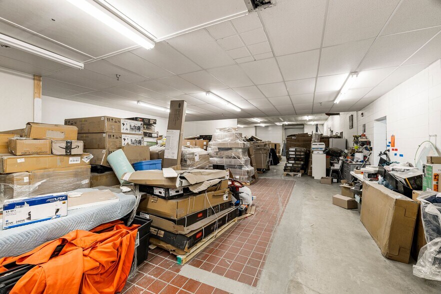 More Photos Of 821 King George Blvd, Savannah Unknown For Lease