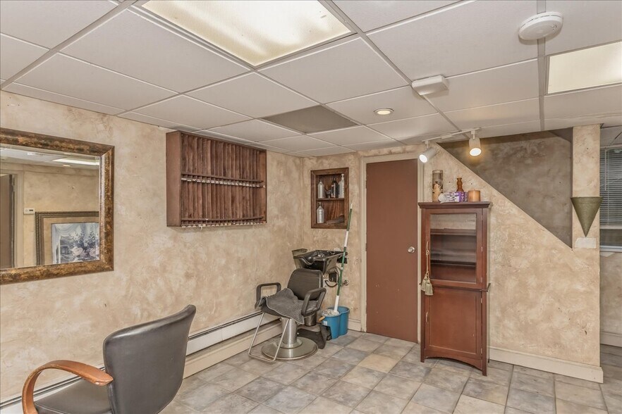 More Photos Of 774 Townline Rd, Hauppauge Research And Development For Sale