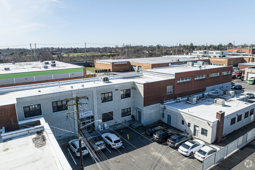 Primary Photo Of 50 Rose Pl, Garden City Park Warehouse For Sale