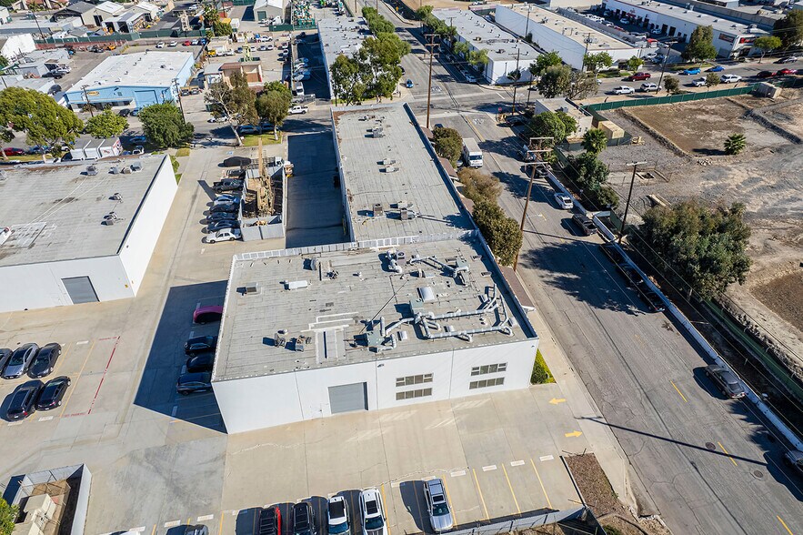 More Photos Of 2829-2871 Gundry Ave, Signal Hill Warehouse For Sale