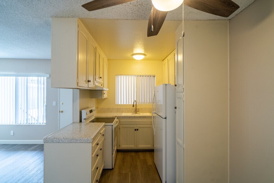 More Photos Of 4070 Utah St, San Diego Apartments For Sale