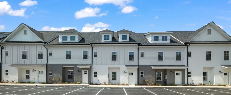 Primary Photo Of 681 Shatel Ct, Cookeville Apartments For Sale