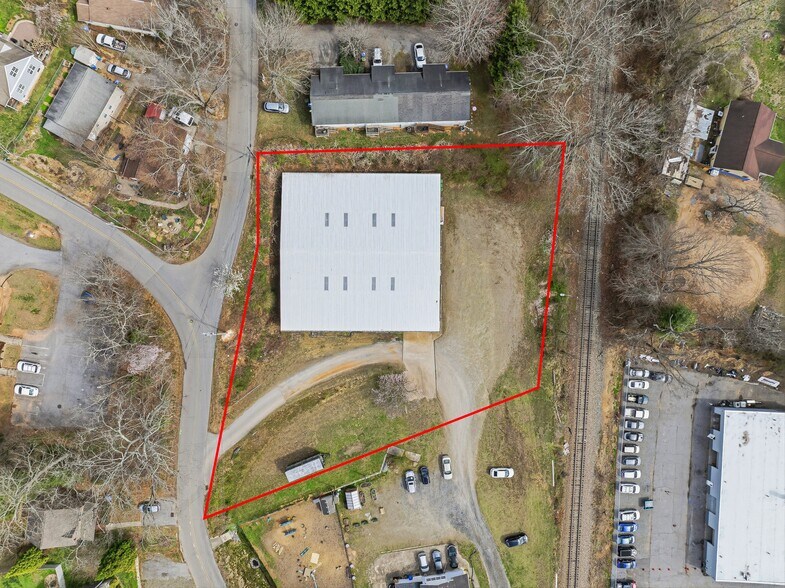 More Photos Of 5 Woodland Dr, Asheville Warehouse For Sale