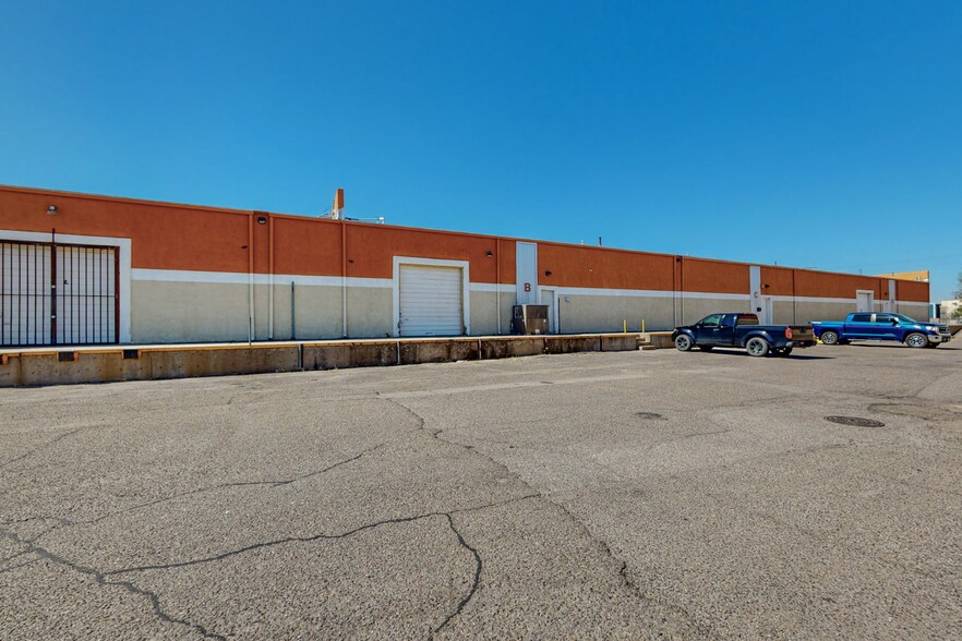 More Photos Of 1823 Commercial St NE, Albuquerque Industrial For Sale