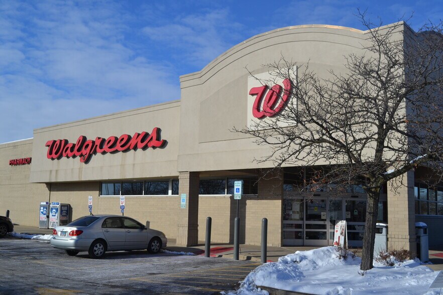 More Photos Of 540 N Schmale Rd, Carol Stream Drugstore For Sale