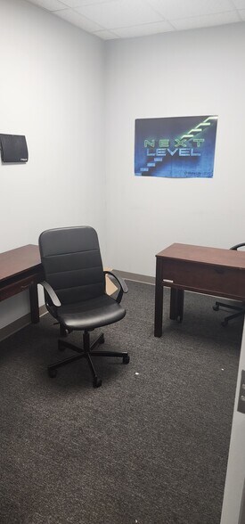 More Photos Of 2011 Corporate Dr, Wilmington Showroom For Lease