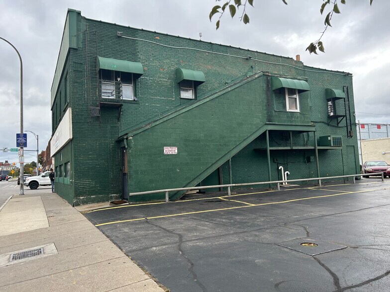 More Photos Of 495 N Goodman St, Rochester Storefront Retail Residential For Sale