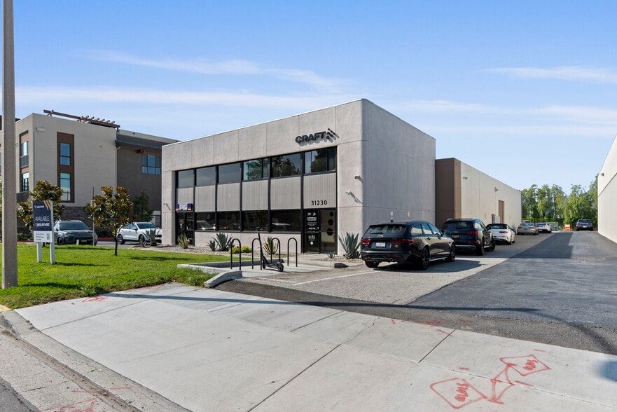 More Photos Of 31230 Cedar Valley Dr, Westlake Village Light Manufacturing For Lease